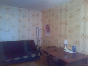 Квартиру двухкомнатную сдам на Зорге за 9500