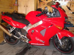   Honda VFR800