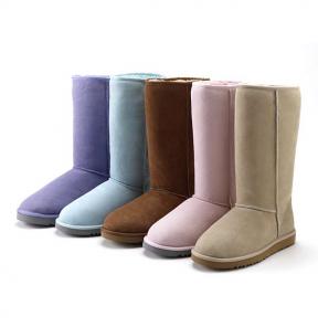    . - UGG Australia