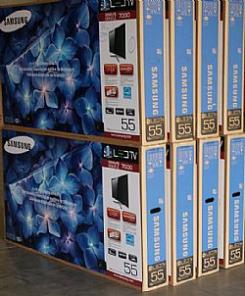 Samsung-UN55C9000 55"LED-backlit LCD TV - 1080p Cost $600 USD