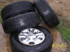    , 4 .  /    TOYOTA LAND CRUISER 100    Bridgestone Ice Cruiser 5000 275/65 R17