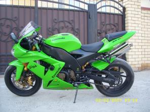   : Kawasaki ZX-10R Ninja  305 000 .