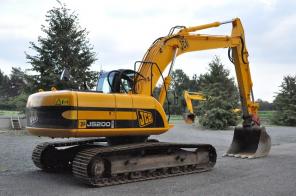 Гусеничный экскаватор JCB JS 200 LC 2007г.в.