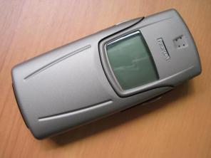 Nokia 8910