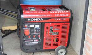 - Honda EXT 12D, 12