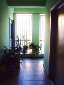 Продаю двухкомнатную квартиру.