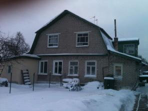 Продам ½ 2-х этажного кирпичного дома в п.Ту
