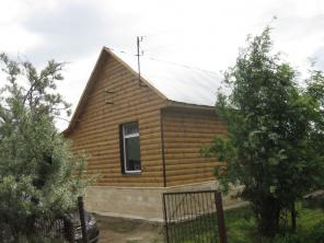 Продажа участка с постройками.