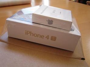  2 GET 1 Apple iPhone 4S  64GB Unlocked