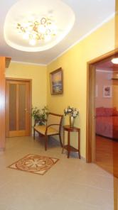 Продается 2-комн. кв. в Сочи, 300 м от моря.