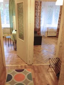 Сдам по суточно 1 ком. кв. в Санкт-Петербурге