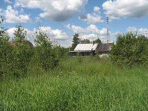 Участок 12 сот. с домом в д. Вихорна, 78км
