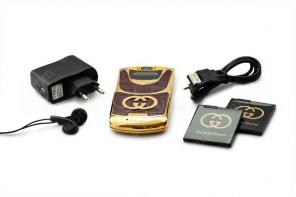 Телефон Gucci G7Gold