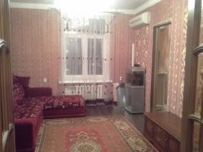Продам 3-комн. квартиру, элитный сталинский дом.