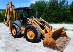 Case 695 SR- -