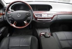 Mercedes-Benz S500 Lang 4-matic 5.5P AT 4D 4WD