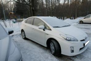 Toyota Prius (ZVW30)   .