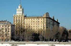 Продам квартиру на Фрунзенской набережной