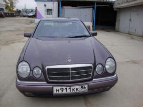   Mercedes-Benz E - Class