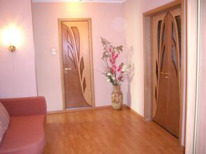 Продам трехкомнатную квартиру