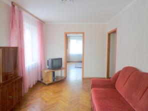 Продаю 4-х комнатную квартиру в центре, ул. Бахметьевская/Рахова