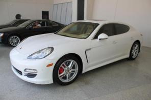   Porsche Panamera S