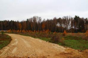 Участок в готовом поселке под Чеховым газ свет