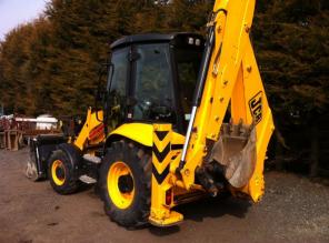    jcb 3cx  2009 .      