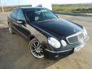  ersedes 211 E350 (272Hp) 4Matic