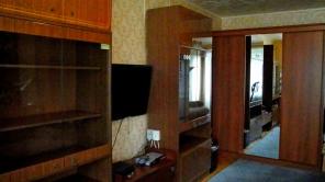  1     . .  .,  -.. . 