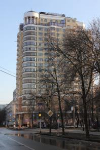  3- . -    102 . , 16/17