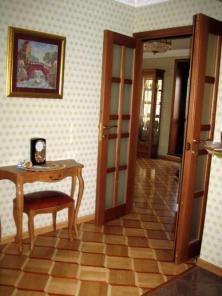 3-к квартира, общ. пл.90 кв.м. + капитальный гараж