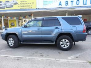   Toyota Hilux Surf 2003.  