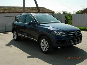 Volkswagen Touareg II 2010.  