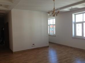 4-комнатная квартира в реновированном доме в центре Риги