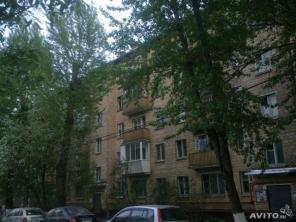 Продается 2-ух комнатная квартира. Металлургов ул.