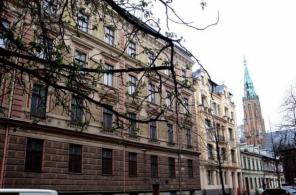 2-комнатная квартира в реновированном доме в центре Риги