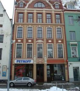 3-комнатная квартира в реновированном доме в Старой Риге