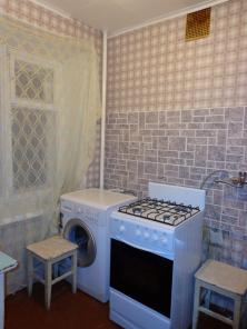 Продаю 3-х комнатную квартиру, Большая Горная, напротив Сенного рынка.