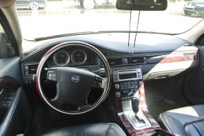   Volvo S80,  97 000 .