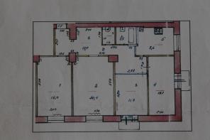 Продается 4х комн. квартира.