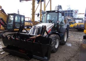 Экскаватор погрузчик terex 860SX 2012 г.в. НОВЫЙ из Европы