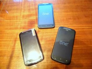 HTC One X (S)  . . 