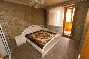 3 комнатная по улице Шелковичная