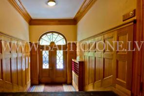 3-комнатная квартира в реновированном доме в центре Риги