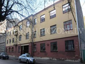 3-х комнатная квартира, в тихом центре Риги