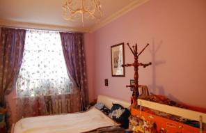 Продается красивая 3-к кв-ра в сталинском доме, м. Алексеевская!