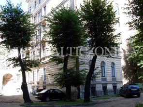 Шикарная 4-х комнатная квартира на улице Стабу