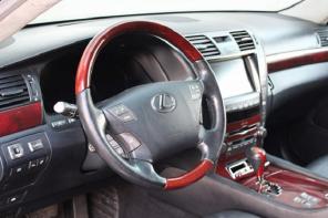 Lexus LS 460L 2007