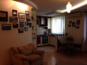 Продам трехкомнатную квартиру!